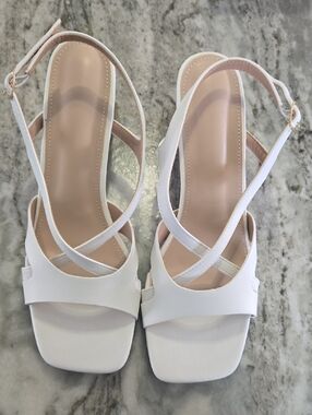White Strappy Square-Toe Slingback Sandals Nib